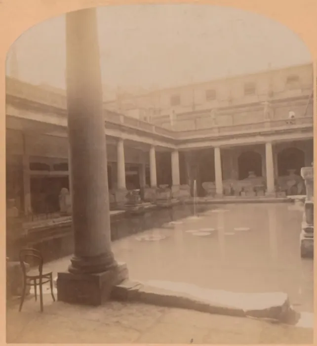 Framed Print : The old Roman Bath, Bath, England, 1900. Creator: Underwood & Underwood Framed Print : The old Roman Bath, Bath, England, 1900. Creator: Underwood & Underwood