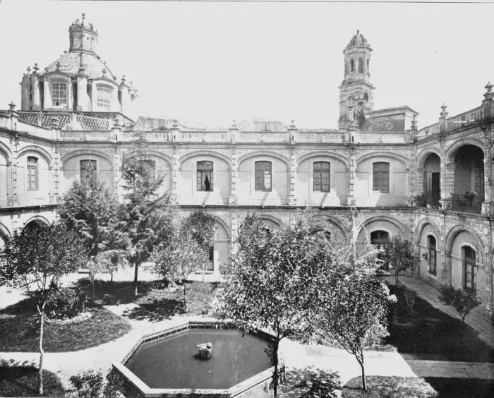 Framed Print : The Old San Hipolito Convent, Mexico City, Mexico, c1900. Creator: Unknown Framed Print : The Old San Hipolito Convent, Mexico City, Mexico, c1900. Creator: Unknown