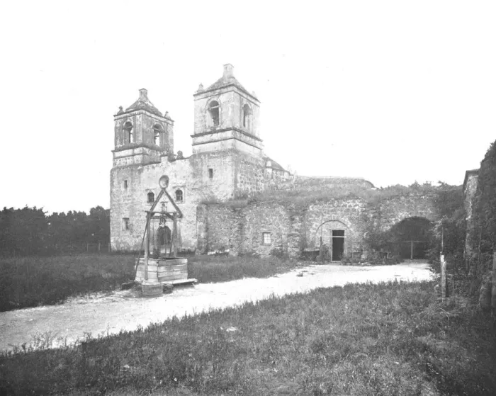 Framed Print : Old Spanish Mission, San Antonio, Texas, USA, c1900. Creator: Unknown Framed Print : Old Spanish Mission, San Antonio, Texas, USA, c1900. Creator: Unknown