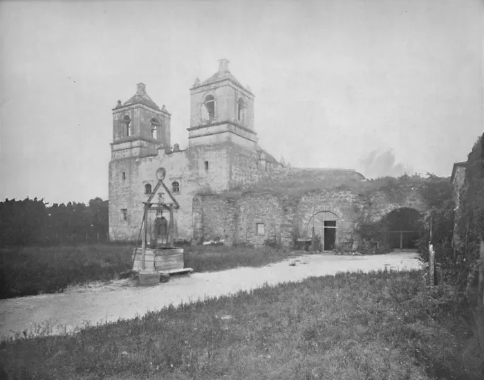 Framed Print : Old Spanish Mission, San Antonio, Texas, c1897. Creator: Unknown Framed Print : Old Spanish Mission, San Antonio, Texas, c1897. Creator: Unknown