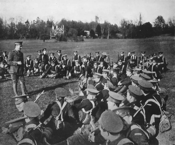 Framed Print : An open-air lecture in the Parks, Oxford, 1915 Framed Print : An open-air lecture in the Parks, Oxford, 1915