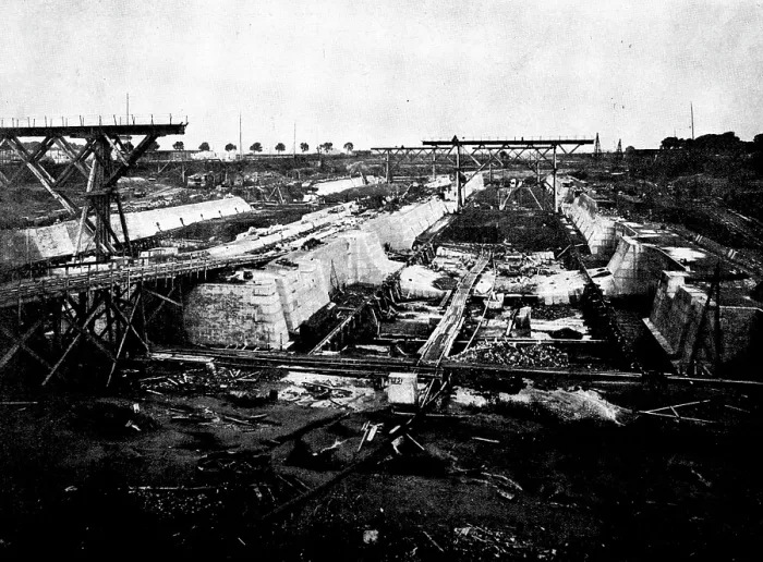 Framed Print : The Opening of the Baltic Canal: building the lock walls near Brunsbuttel, 1892, (1895). Creator: Unknown Framed Print : The Opening of the Baltic Canal: building the lock walls near Brunsbuttel, 1892, (1895). Creator: Unknown