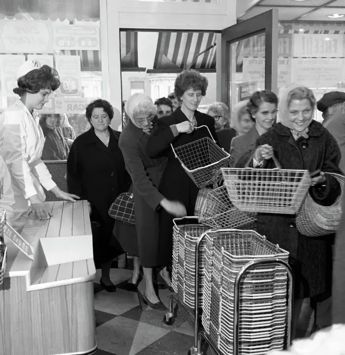 Framed Print : Opening of Broughs supermarket, Thurnscoe, South Yorkshire, 1963 Framed Print : Opening of Broughs supermarket, Thurnscoe, South Yorkshire, 1963