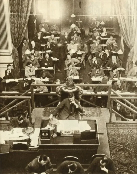 Framed Print : The opening of Dail Eireann, or Chamber of Deputies, Dublin, Ireland, 9 September 1922, (1935) Framed Print : The opening of Dail Eireann, or Chamber of Deputies, Dublin, Ireland, 9 September 1922, (1935)