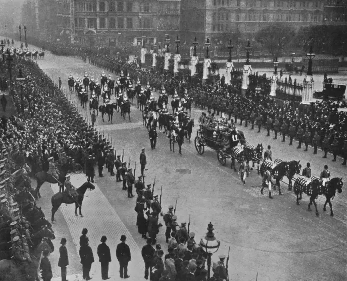 Framed Print : The opening of Parliament, November 1914, (1915) Framed Print : The opening of Parliament, November 1914, (1915)