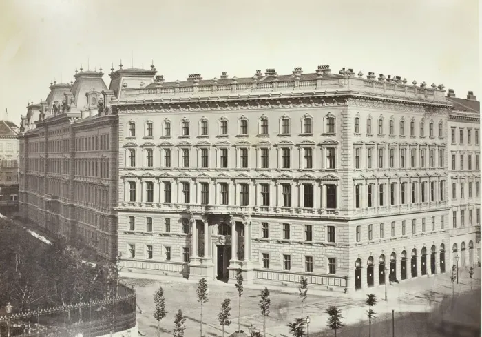 Framed Print : Opern-Ring No. 10, Wohnhaus des Fried. Ritter von Schey, 1860s. Creator: Unknown Framed Print : Opern-Ring No. 10, Wohnhaus des Fried. Ritter von Schey, 1860s. Creator: Unknown