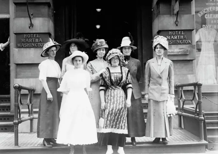 Framed Print : Oregon girls in N.Y. 1912. Creator: Bain News Service Framed Print : Oregon girls in N.Y. 1912. Creator: Bain News Service