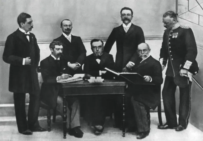 Framed Print : The organisers of the Athens Olympics, 1906, (1936) Framed Print : The organisers of the Athens Olympics, 1906, (1936)