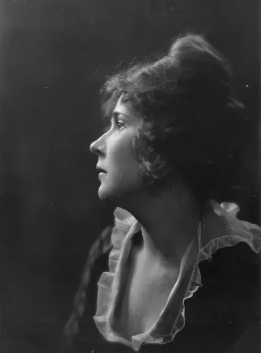 Framed Print : Ormond, Maria, Miss, portrait photograph, between 1917 and 1921. Creator: Arnold Genthe Framed Print : Ormond, Maria, Miss, portrait photograph, between 1917 and 1921. Creator: Arnold Genthe