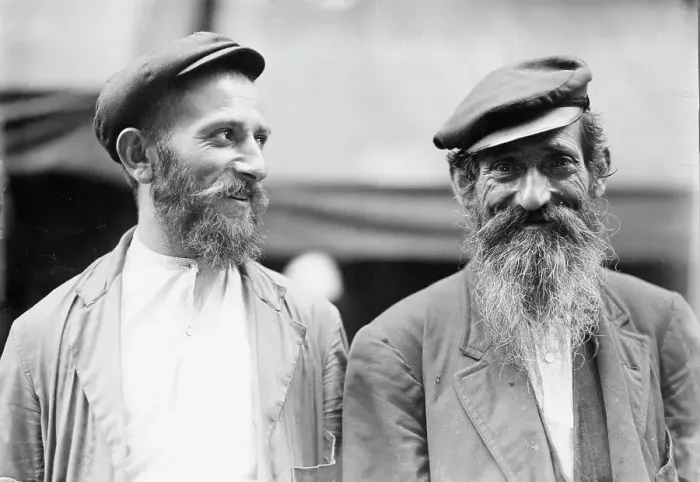 Framed Print : Orthodox Jews, between c1910 and c1915. Creator: Bain News Service Framed Print : Orthodox Jews, between c1910 and c1915. Creator: Bain News Service