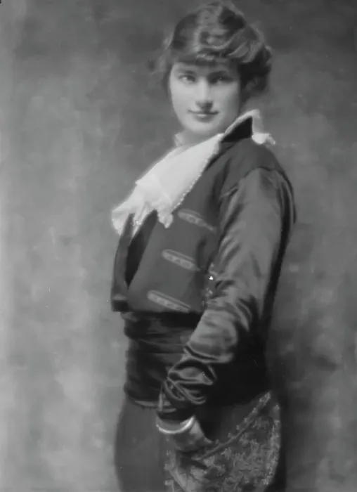 Framed Print : O'Sullivan, Miss, portrait photograph, 1914 Mar. 3. Creator: Arnold Genthe Framed Print : O'Sullivan, Miss, portrait photograph, 1914 Mar. 3. Creator: Arnold Genthe