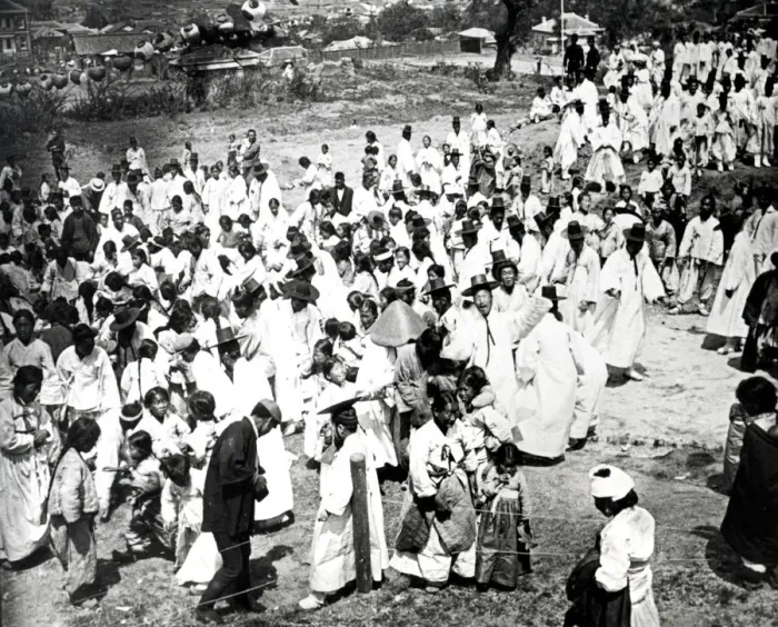 Framed Print : Outdoor gathering, Korea, 1900 Framed Print : Outdoor gathering, Korea, 1900