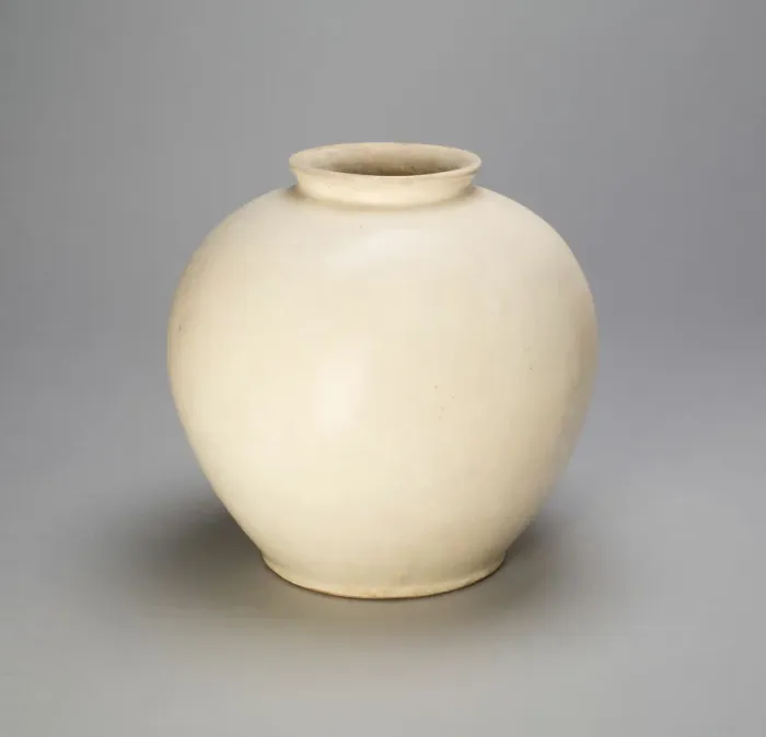 Framed Print : Ovoid Jar, Tang dynasty (618-907), 8th century. Creator: Unknown Framed Print : Ovoid Jar, Tang dynasty (618-907), 8th century. Creator: Unknown