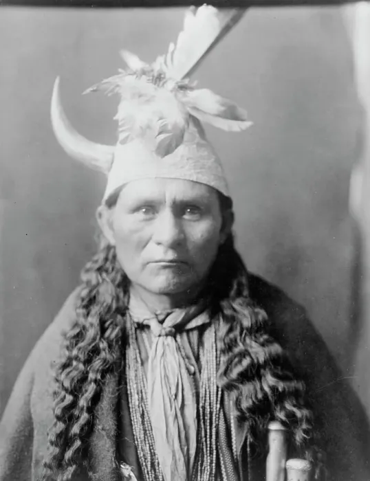 Framed Print : Oyegi-a ye ('Frost Moving'), Santa Clara Governor, c1905. Creator: Edward Sheriff Curtis. Oyegi-a ye ('Frost Moving'), Santa Clara Governor, c1905. Creator: Edward Sheriff Curtis Framed Print : Oyegi-a ye ('Frost Moving'), Santa Clara Governor, c1905. Creator: Edward Sheriff Curtis. Oyegi-a ye ('Frost Moving'), Santa Clara Governor, c1905. Creator: Edward Sheriff Curtis