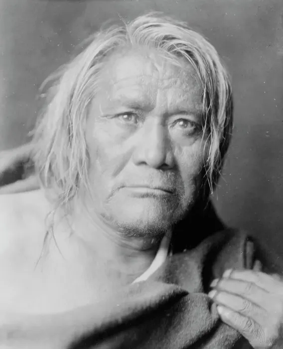 Framed Print : Oyi-tsa, c1905. Creator: Edward Sheriff Curtis Framed Print : Oyi-tsa, c1905. Creator: Edward Sheriff Curtis