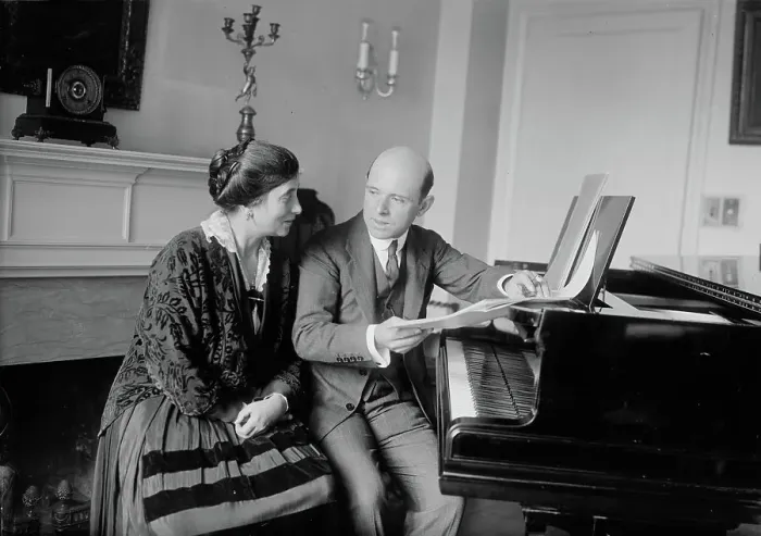 Framed Print : Pablo Casals & wife, between c1915 and c1920. Creator: Bain News Service Framed Print : Pablo Casals & wife, between c1915 and c1920. Creator: Bain News Service