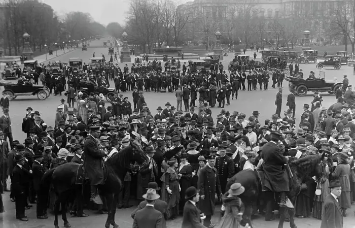 Framed Print : Pacifists, 2 Apr 1917. Creator: Harris & Ewing. Pacifists, 2 Apr 1917. Creator: Harris & Ewing Framed Print : Pacifists, 2 Apr 1917. Creator: Harris & Ewing. Pacifists, 2 Apr 1917. Creator: Harris & Ewing