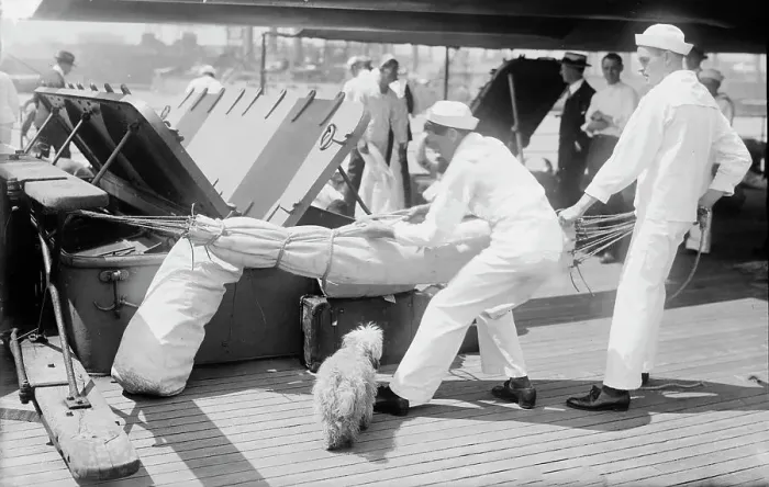 Framed Print : Packing hammocks, MAINE, between c1915 and c1920. Creator: Bain News Service Framed Print : Packing hammocks, MAINE, between c1915 and c1920. Creator: Bain News Service