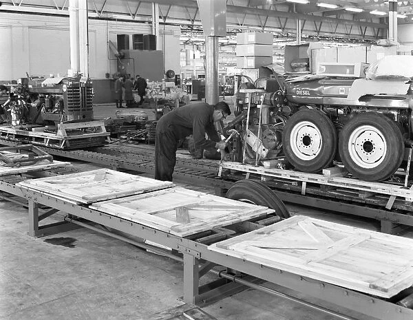 Packing section, International Harvester tractor factory, Doncaster, South Yorkshire 1966