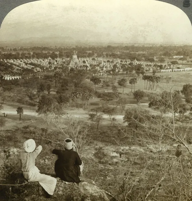Framed Print : Pagodas, Mandalay, Burma, c1900s(?). Artist: Underwood & Underwood Framed Print : Pagodas, Mandalay, Burma, c1900s(?). Artist: Underwood & Underwood