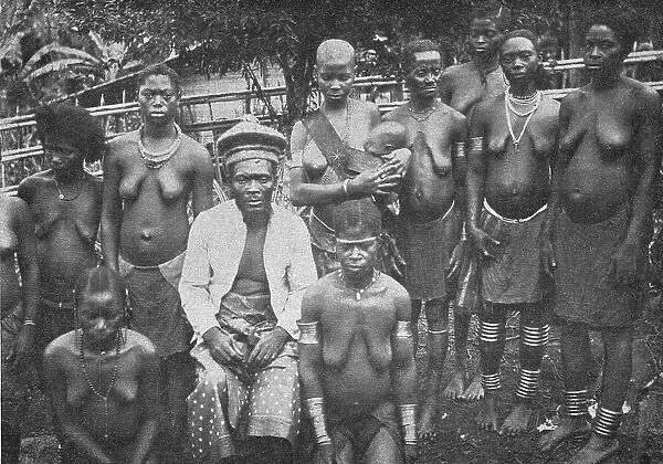 'Pahouin et Pahouines d'Atakama; L'Ouest Africain, 1914. Creator: Unknown