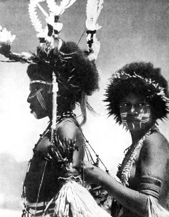 Framed Print : Painted warriors, Papua, New Guinea, 1936. Artist: Sport & General Framed Print : Painted warriors, Papua, New Guinea, 1936. Artist: Sport & General