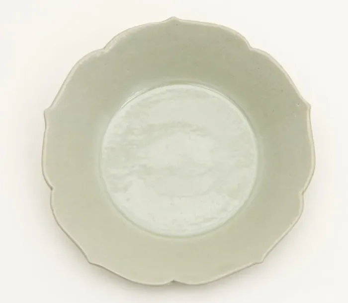Framed Print : Pair of Foliate-Rimmed Dish, Five Dynasties period or Northern Song dynasty, 10th century Framed Print : Pair of Foliate-Rimmed Dish, Five Dynasties period or Northern Song dynasty, 10th century