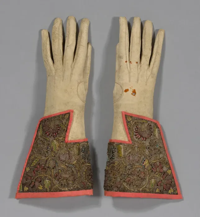 Framed Print : Pair of Mens Gloves, England, 1625  /  50. Creator: Unknown