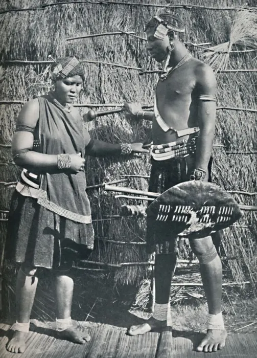 Framed Print : A pair of Zulu lovers, 1912 Framed Print : A pair of Zulu lovers, 1912