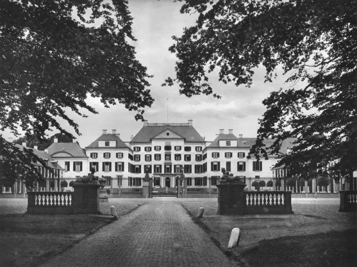Framed Print : Palace Het Loo, Apeldoorn, Netherlands, c1934 Framed Print : Palace Het Loo, Apeldoorn, Netherlands, c1934