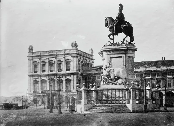 Framed Print : Palace, Lisbon, 1919. Creator: Bain News Service Framed Print : Palace, Lisbon, 1919. Creator: Bain News Service
