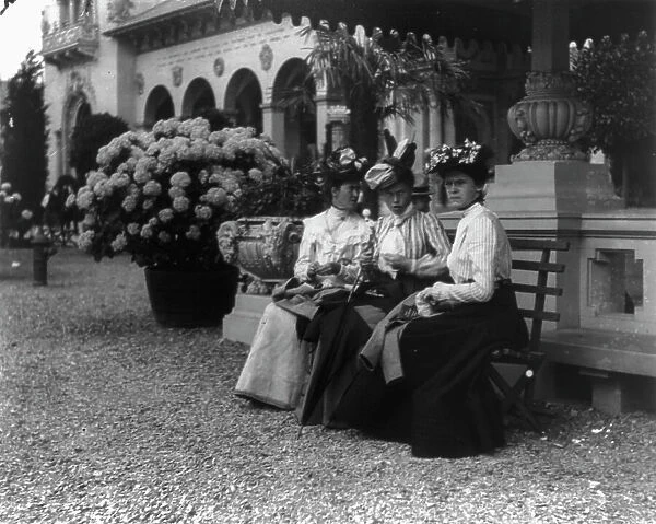 Pan-American Exposition, Buffalo, N.Y. 1901: 3 women seated on bench, 1901. Creator: Frances Benjamin Johnston