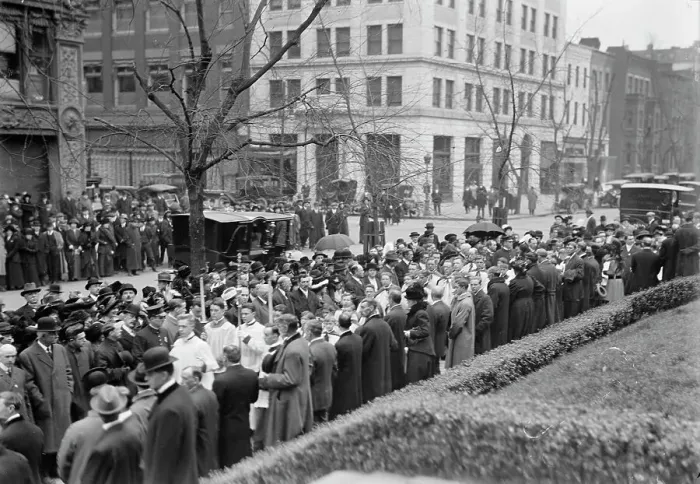 Framed Print : Pan American Mass - Thanksgiving Day at St. Patrick's. Groups at St. Patrick's, 1914. Creator: Harris & Ewing. Pan American Mass - Thanksgiving Day at St. Patrick's. Groups at St. Patrick's, 1914. Creator: Harris & Ewing Framed Print : Pan American Mass - Thanksgiving Day at St. Patrick's. Groups at St. Patrick's, 1914. Creator: Harris & Ewing. Pan American Mass - Thanksgiving Day at St. Patrick's. Groups at St. Patrick's, 1914. Creator: Harris & Ewing