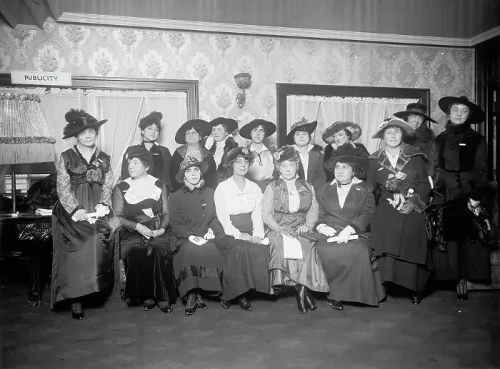 Framed Print : Pan American Scientific Congress - Ladies Who Were Aides at The Congress. Seated Front... 1915. Creator: Harris & Ewing. Pan American Scientific Congress - Ladies Who Were Aides at The Congress. Seated Front... 1915. Creator: Harris & Ewing Framed Print : Pan American Scientific Congress - Ladies Who Were Aides at The Congress. Seated Front... 1915. Creator: Harris & Ewing. Pan American Scientific Congress - Ladies Who Were Aides at The Congress. Seated Front... 1915. Creator: Harris & Ewing