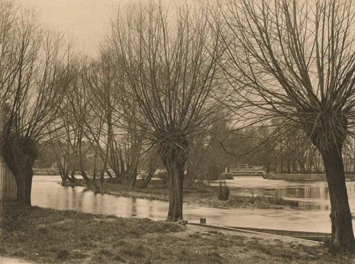 Framed Print : Pangbourne Weir, 1902 Framed Print : Pangbourne Weir, 1902