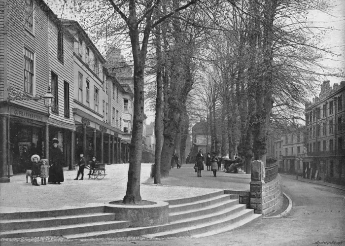 Framed Print : The Pantiles, Tunbridge Wells, c1896. Artist: Carl Norman Framed Print : The Pantiles, Tunbridge Wells, c1896. Artist: Carl Norman