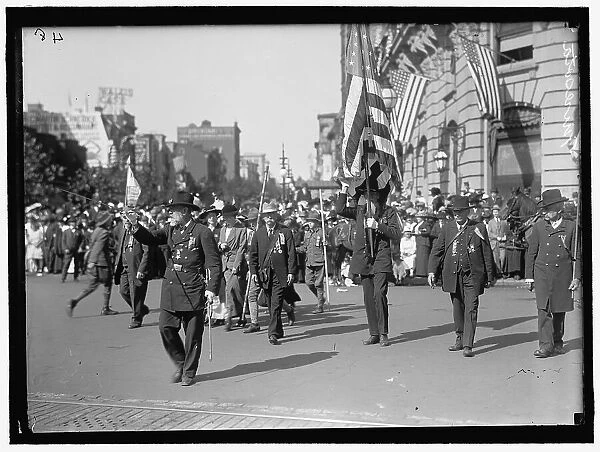 Parade On Pennsylvania Ave - Minnesota Unit, between 1910 and 1921. Creator: Harris & Ewing. Parade On Pennsylvania Ave - Minnesota Unit, between 1910 and 1921. Creator: Harris & Ewing