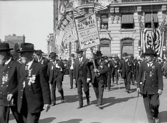 Framed Print : Parade On Pennsylvania Ave. West Virginia G.A.R. Unit, 1915. Creator: Harris & Ewing. Parade On Pennsylvania Ave. West Virginia G.A.R. Unit, 1915. Creator: Harris & Ewing Framed Print : Parade On Pennsylvania Ave. West Virginia G.A.R. Unit, 1915. Creator: Harris & Ewing. Parade On Pennsylvania Ave. West Virginia G.A.R. Unit, 1915. Creator: Harris & Ewing