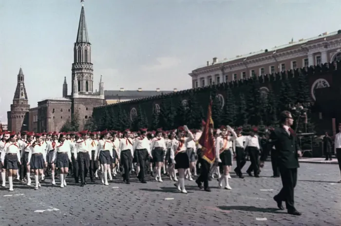 Framed Print : Parade of the Young Pioneers, Red Square, Moscow, 1972 Framed Print : Parade of the Young Pioneers, Red Square, Moscow, 1972
