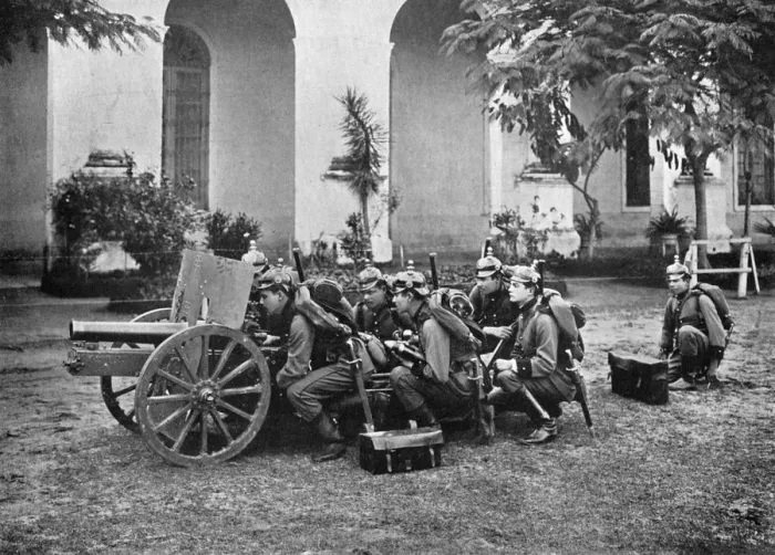 Framed Print : Paraguayan artillery, Paraguay, 1911 Framed Print : Paraguayan artillery, Paraguay, 1911