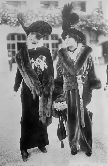 Framed Print : Paris Fashion - 1914, 1914. Creator: Bain News Service Framed Print : Paris Fashion - 1914, 1914. Creator: Bain News Service