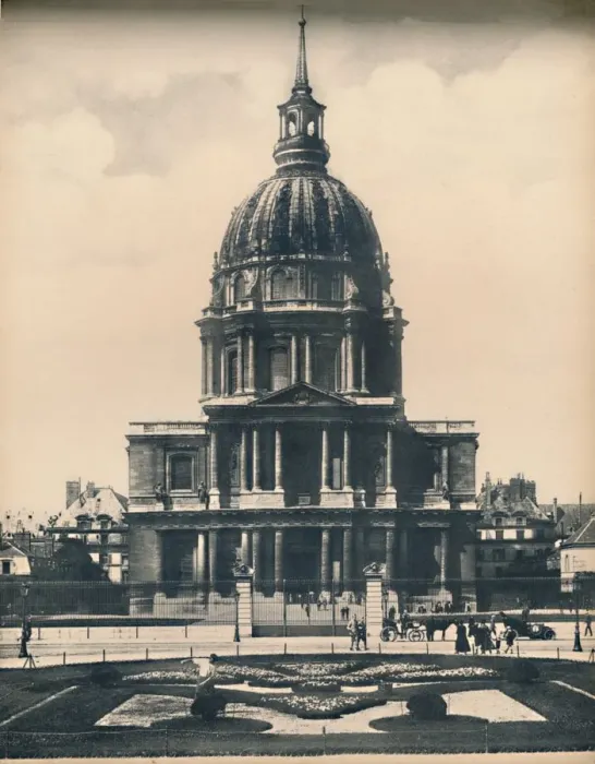 Framed Print : Paris. - L Hotel Des Invalides. - LL, c1910. Creator: Unknown Framed Print : Paris. - L Hotel Des Invalides. - LL, c1910. Creator: Unknown