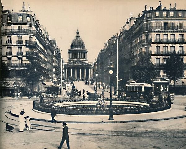 Paris. - La Rue Soufflot Et Le Pantheon. - ND, c1910. Creator: Unknown