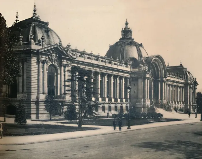 Framed Print : Paris. - Le Petit Palais. - LL, c1910. Creator: Unknown Framed Print : Paris. - Le Petit Palais. - LL, c1910. Creator: Unknown