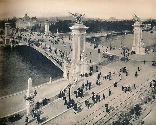 Paris. - Le Pont Alexandre III. - LL, c1910. Creator: Unknown