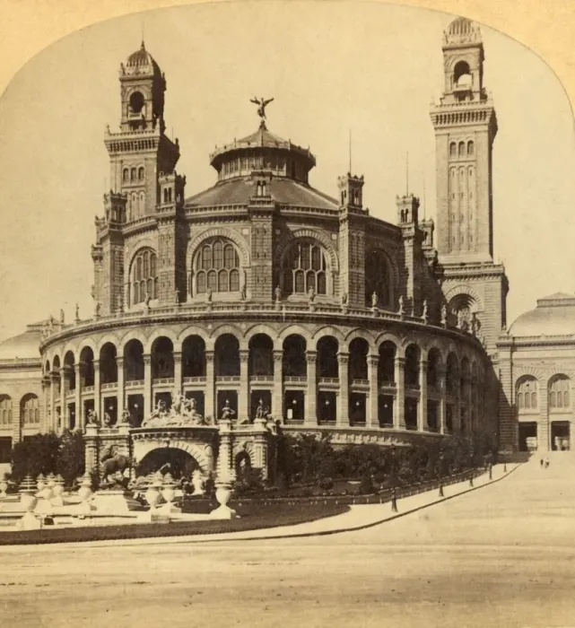 Framed Print : Paris, Trocadero Palace, c1900. Creator: Unknown Framed Print : Paris, Trocadero Palace, c1900. Creator: Unknown