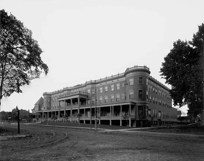 Framed Print : Park Hotel, Mt. Clemens, between 1880 and 1899. Creator: Unknown Framed Print : Park Hotel, Mt. Clemens, between 1880 and 1899. Creator: Unknown