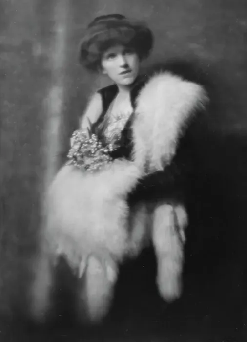 Framed Print : Parke, Jean, Miss, portrait photograph, 1914 Apr. 20. Creator: Arnold Genthe Framed Print : Parke, Jean, Miss, portrait photograph, 1914 Apr. 20. Creator: Arnold Genthe
