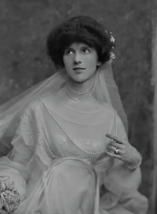 Framed Print : Parke, Jean, Miss, portrait photograph, 1916 June 2. Creator: Arnold Genthe Framed Print : Parke, Jean, Miss, portrait photograph, 1916 June 2. Creator: Arnold Genthe