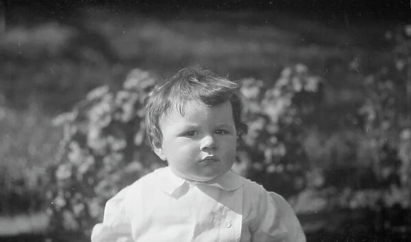 Parker, Lieutenant, baby of, portrait photograph, 1911 Feb. 8. Creator: Arnold Genthe